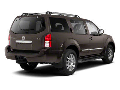 2011 Nissan Pathfinder LE