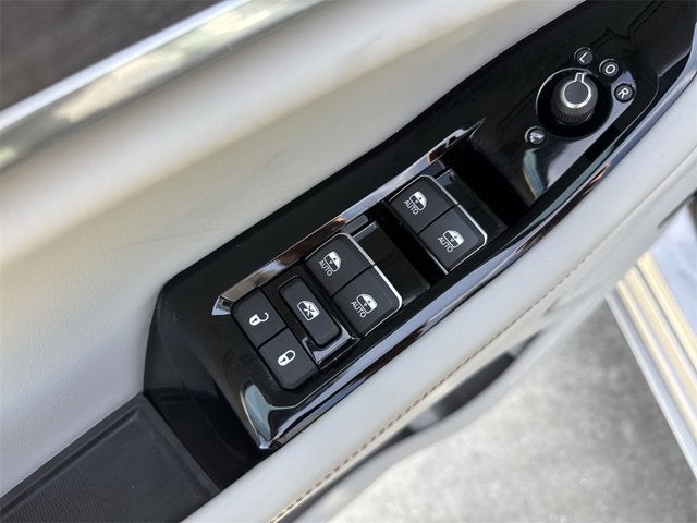 2023 Jeep Grand Cherokee L Overland