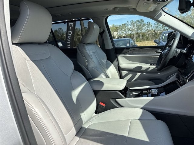 2023 Jeep Grand Cherokee L Overland