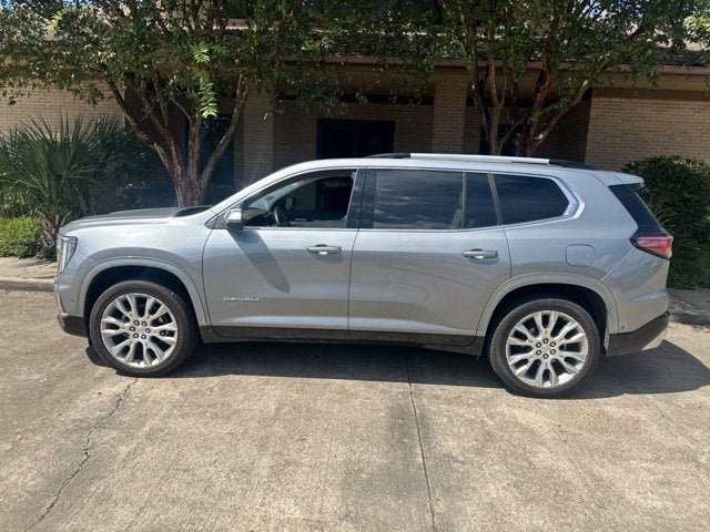 2024 GMC Acadia FWD Denali