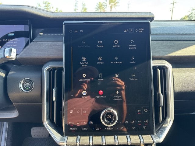 2025 GMC Acadia FWD Denali