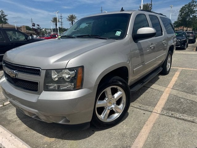 2009 Chevrolet Suburban's photo