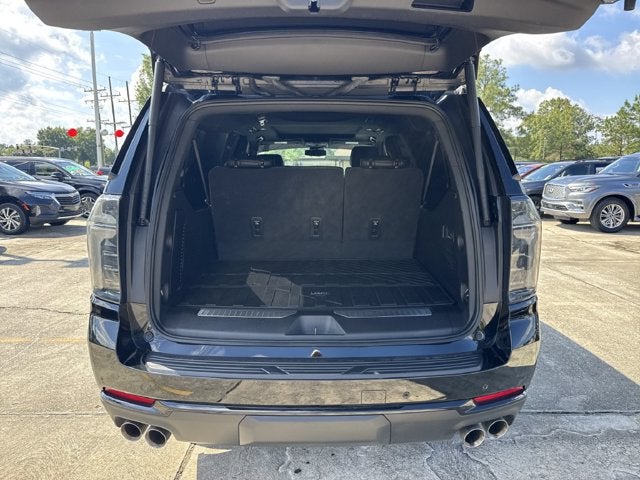 2025 Chevrolet Suburban RST