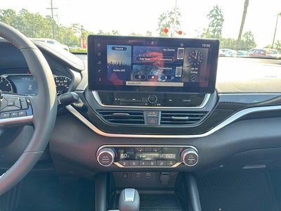 2025 Nissan Altima SR