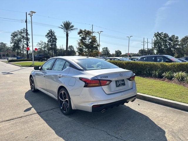 2025 Nissan Altima SR