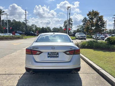 2025 Nissan Altima SR