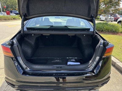 2025 Nissan Altima SR