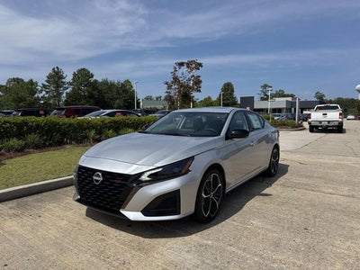 2025 Nissan Altima SR