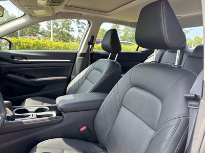 2025 Nissan Altima SR