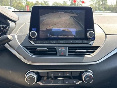 2025 Nissan Altima SR