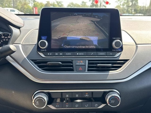 2025 Nissan Altima SR