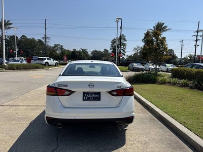 2025 Nissan Altima SR