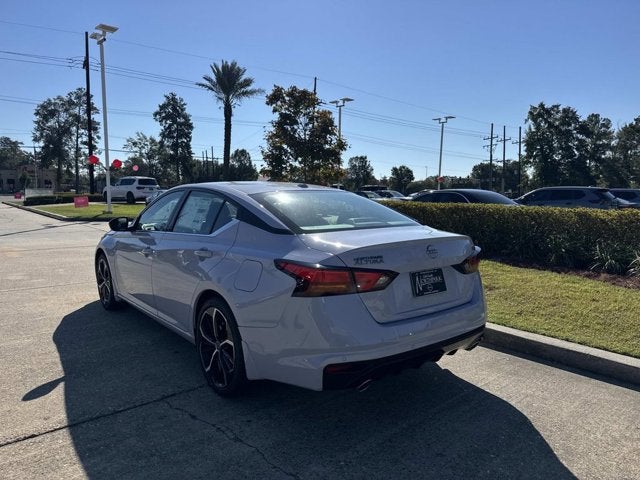 2025 Nissan Altima SR