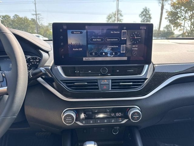 2025 Nissan Altima SR