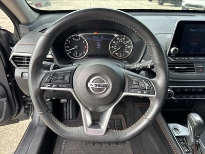 2022 Nissan Altima SR