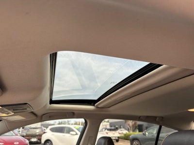 2022 Nissan Altima SR
