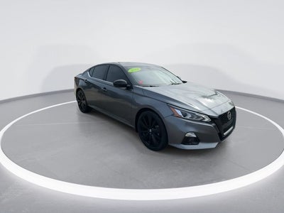 2022 Nissan Altima SR