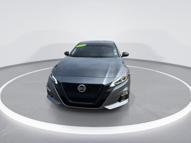 2022 Nissan Altima SR