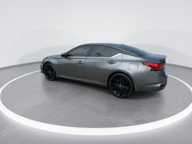 2022 Nissan Altima SR