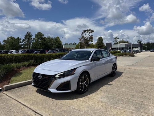 2025 Nissan Altima SR