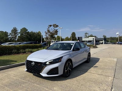 2025 Nissan Altima SR