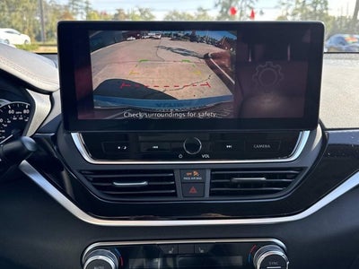 2025 Nissan Altima SR