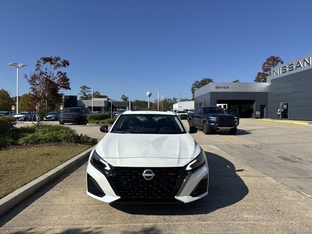 2025 Nissan Altima SR