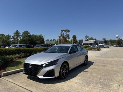 2025 Nissan Altima SR