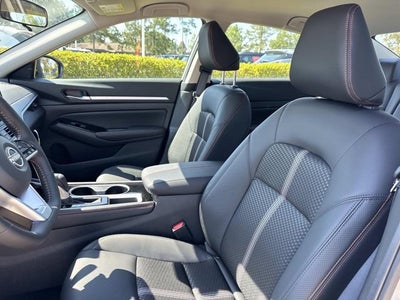 2025 Nissan Altima SR