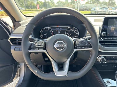 2025 Nissan Altima SR