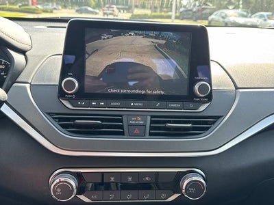 2025 Nissan Altima SR