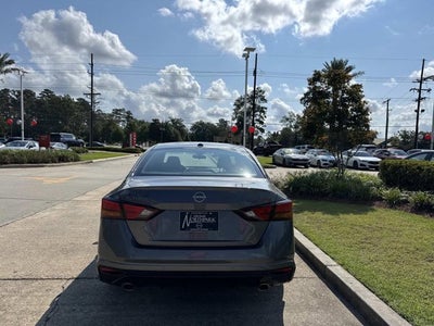 2025 Nissan Altima SR