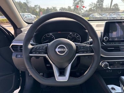 2025 Nissan Altima SR