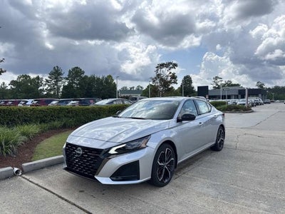 2025 Nissan Altima SR