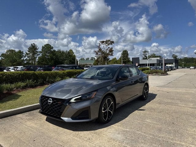 2025 Nissan Altima SR