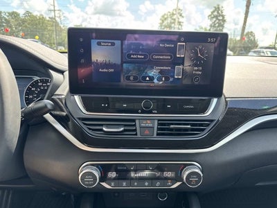 2025 Nissan Altima SR