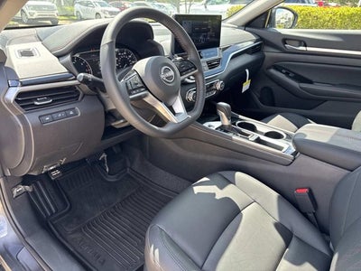 2025 Nissan Altima SR