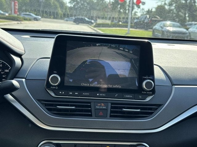 2025 Nissan Altima SR