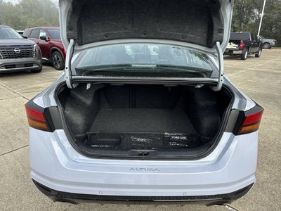 2026 Nissan Altima SR