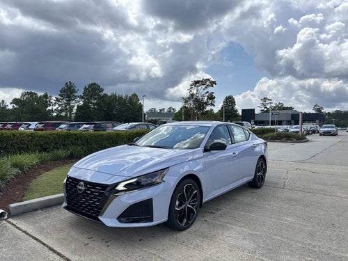 2025 Nissan Altima SR