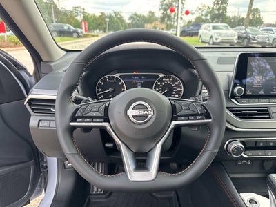 2025 Nissan Altima SR