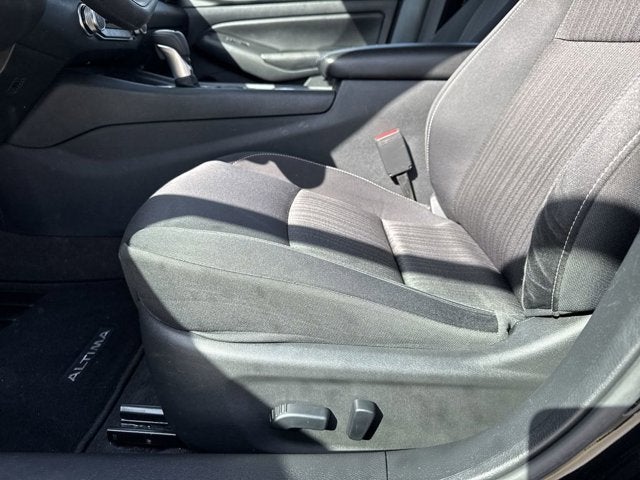 2022 Nissan Altima SV