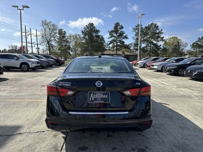 2022 Nissan Altima SV