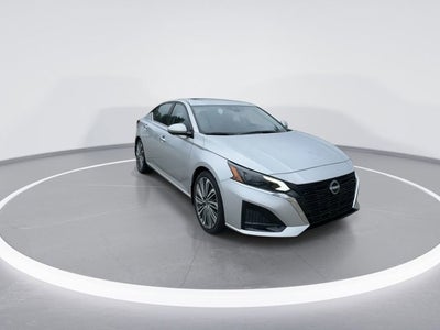 2025 Nissan Altima SL