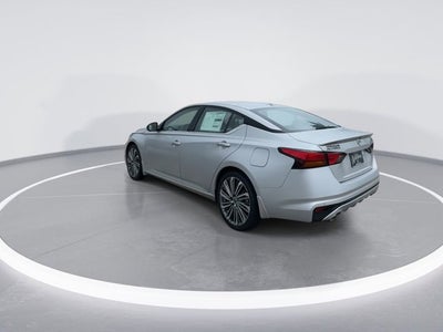 2025 Nissan Altima SL