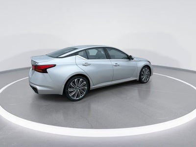 2025 Nissan Altima SL