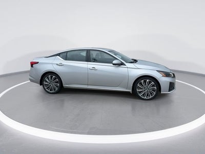 2025 Nissan Altima SL