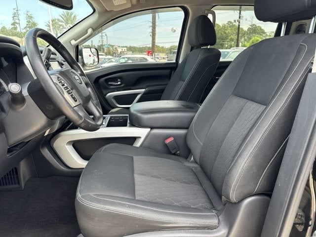 2018 Nissan Titan SV