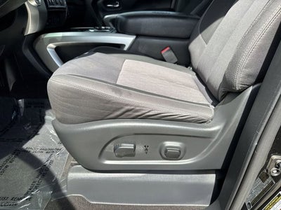 2020 Nissan Titan SV