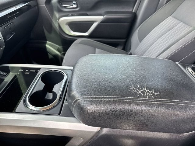 2020 Nissan Titan SV